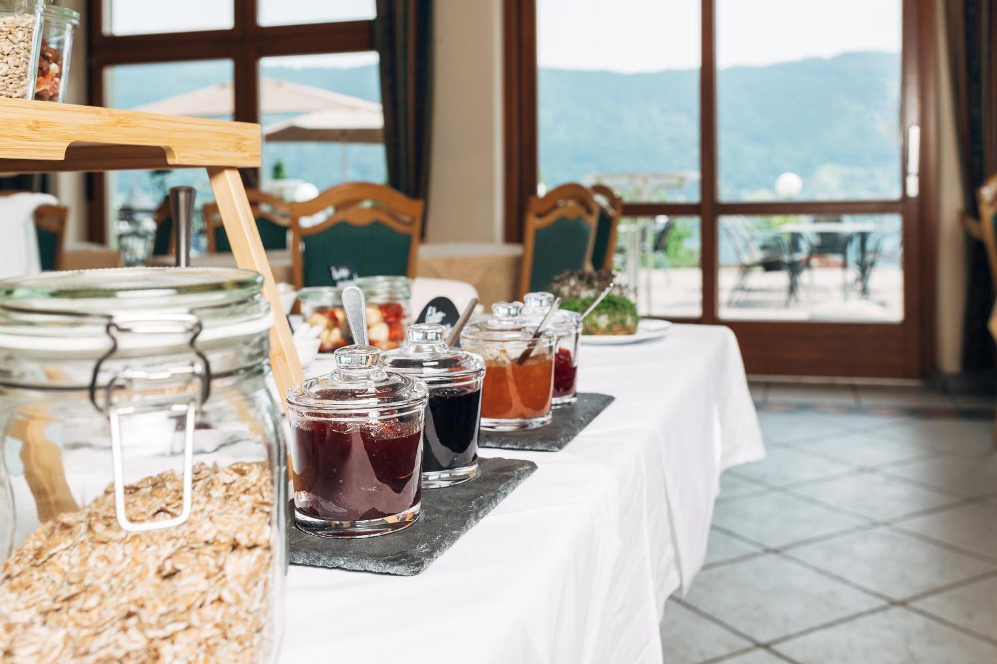 Gasthof Nindler Hotel ชไตน์ดอร์ฟ อัม ออสเซียเฮอร์ ซี ภายนอก รูปภาพ