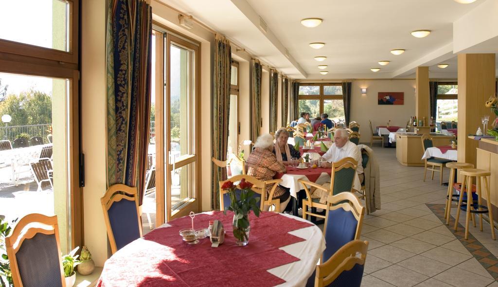 Gasthof Nindler Hotel ชไตน์ดอร์ฟ อัม ออสเซียเฮอร์ ซี ภายนอก รูปภาพ